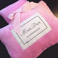 Almohadon miss dior-agotado